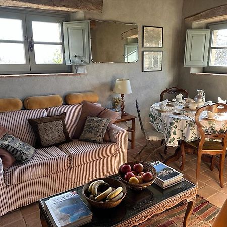 Borgo Cardaneto Bed & Breakfast Монтоне Екстериор снимка