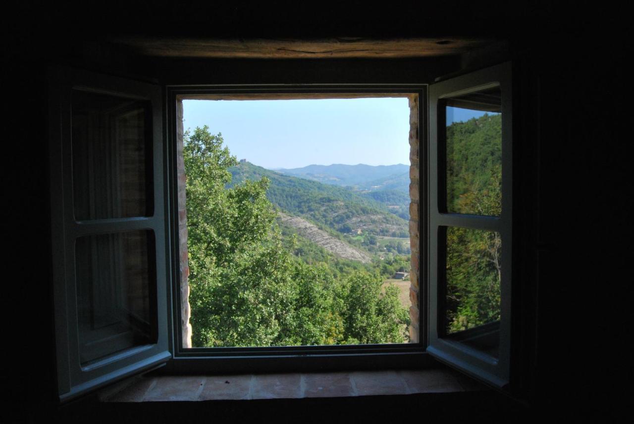 Borgo Cardaneto Bed & Breakfast Монтоне Екстериор снимка
