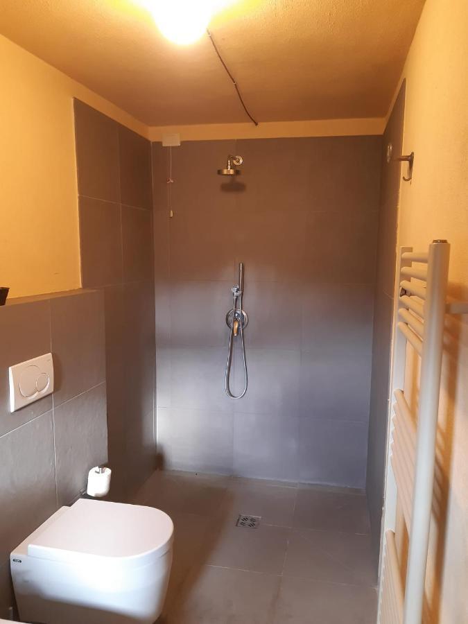 Borgo Cardaneto Bed & Breakfast Монтоне Екстериор снимка
