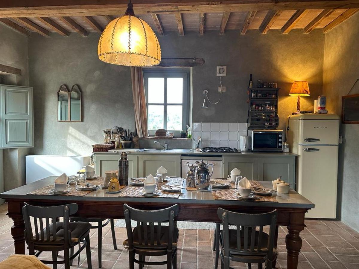 Borgo Cardaneto Bed & Breakfast Монтоне Екстериор снимка