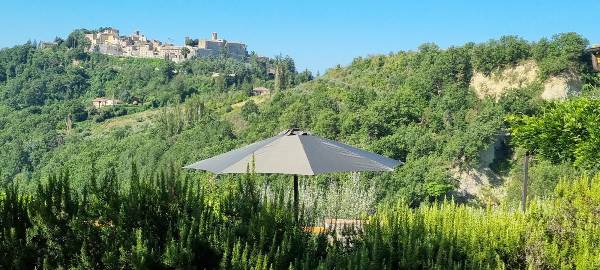 Borgo Cardaneto Bed & Breakfast Монтоне Екстериор снимка