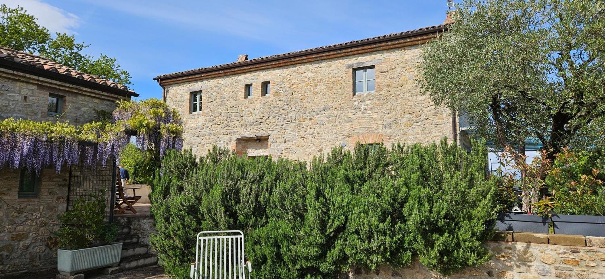 Borgo Cardaneto Bed & Breakfast Монтоне Екстериор снимка